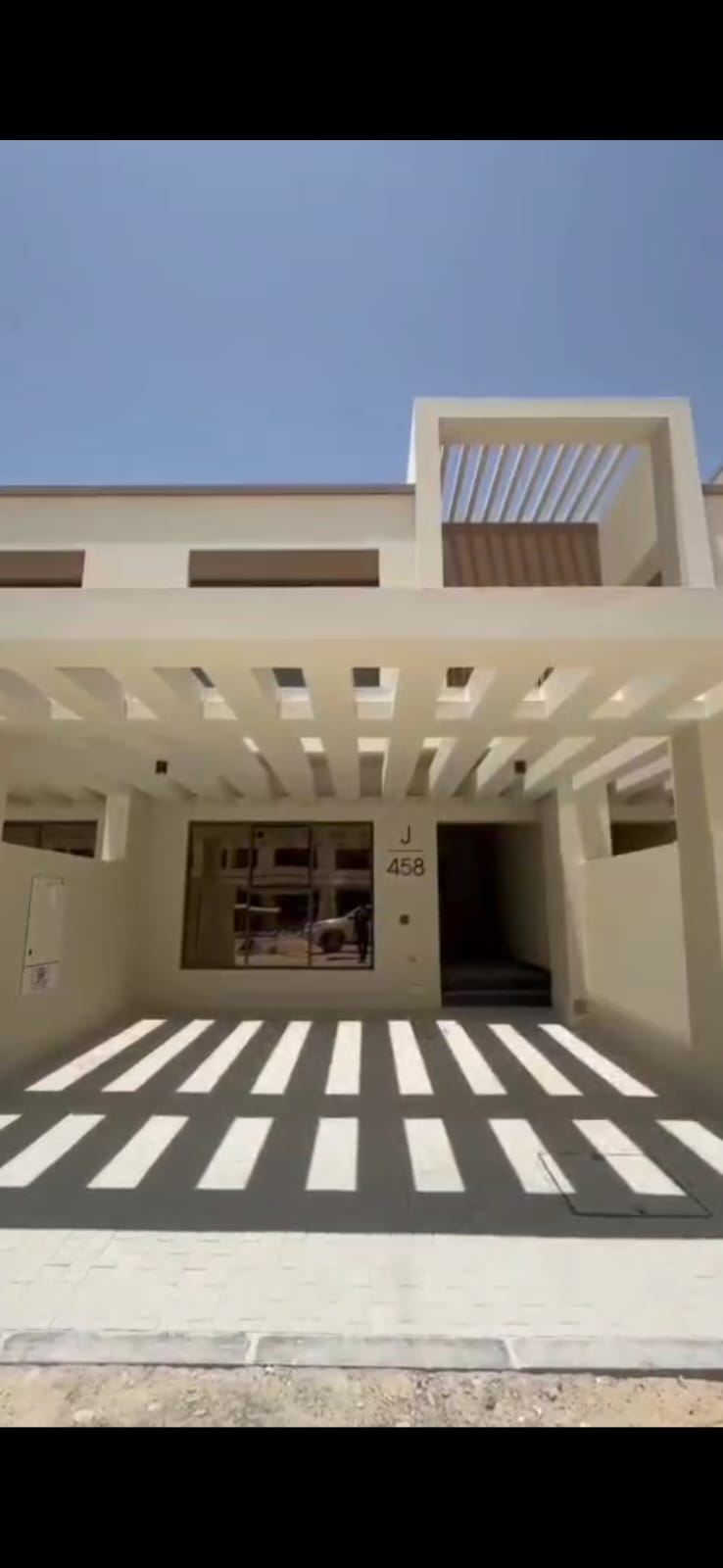 Luxury Villa 01