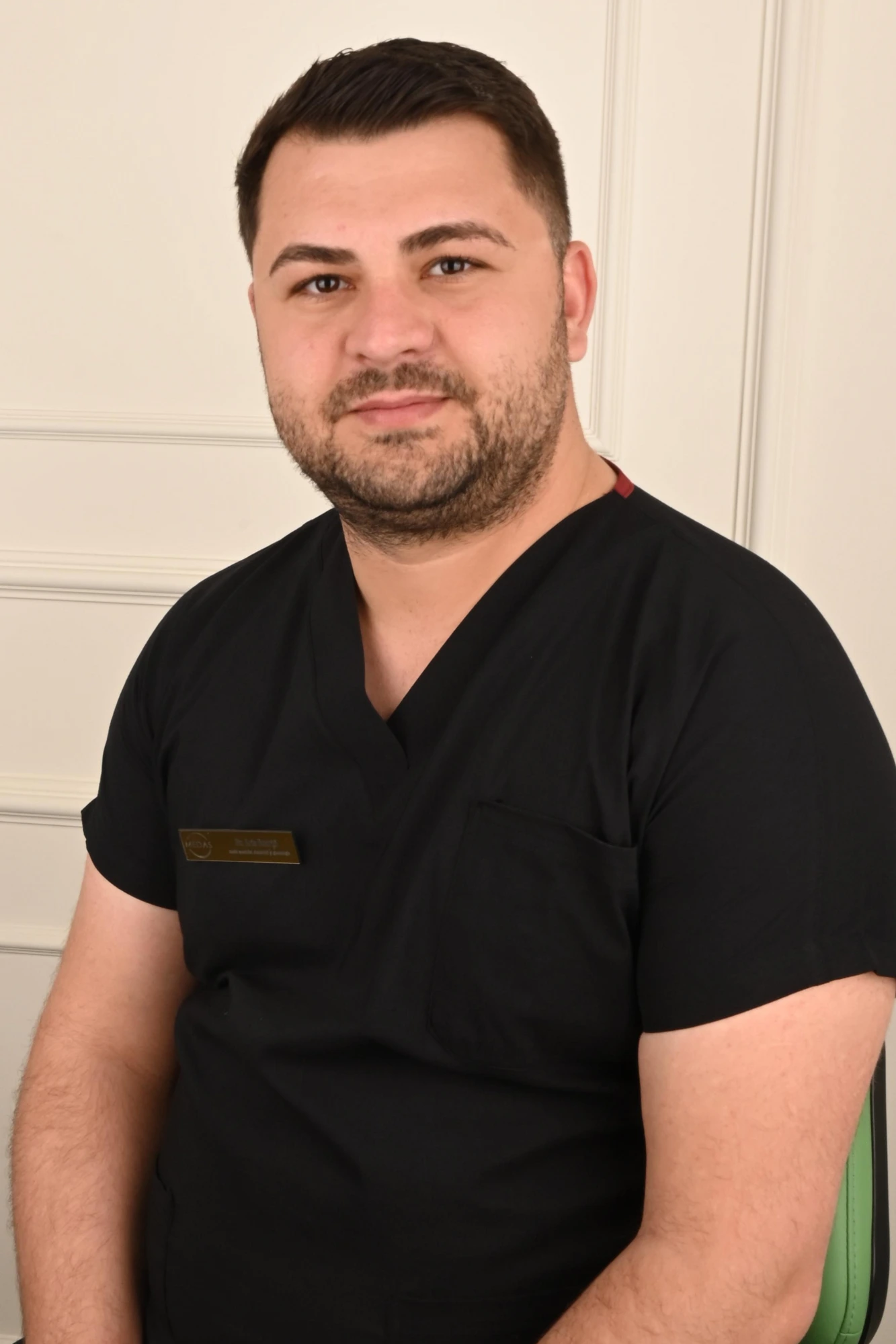 Dr. Aris Boarta