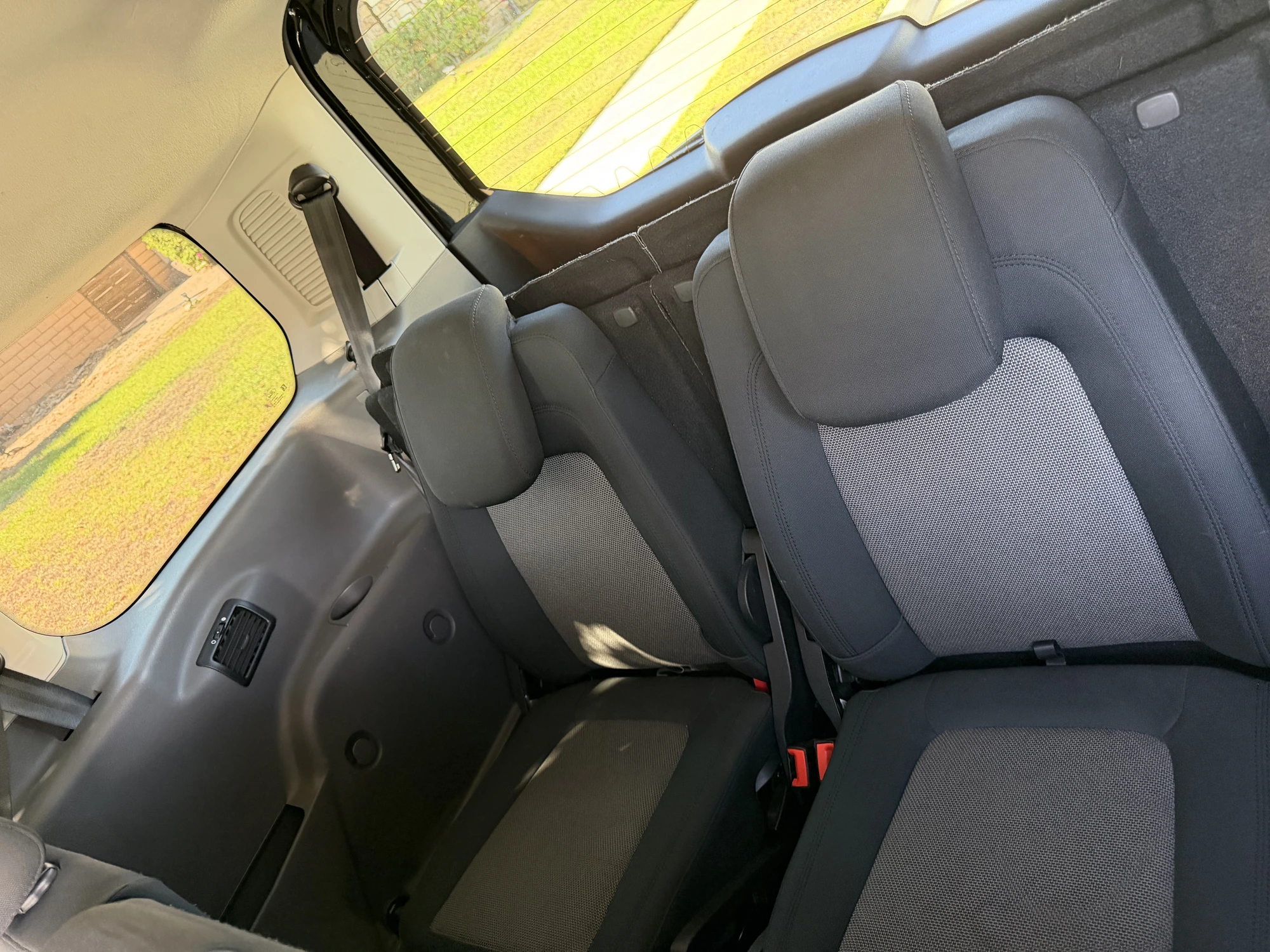 Ford Transit Connect XL LWB view 7