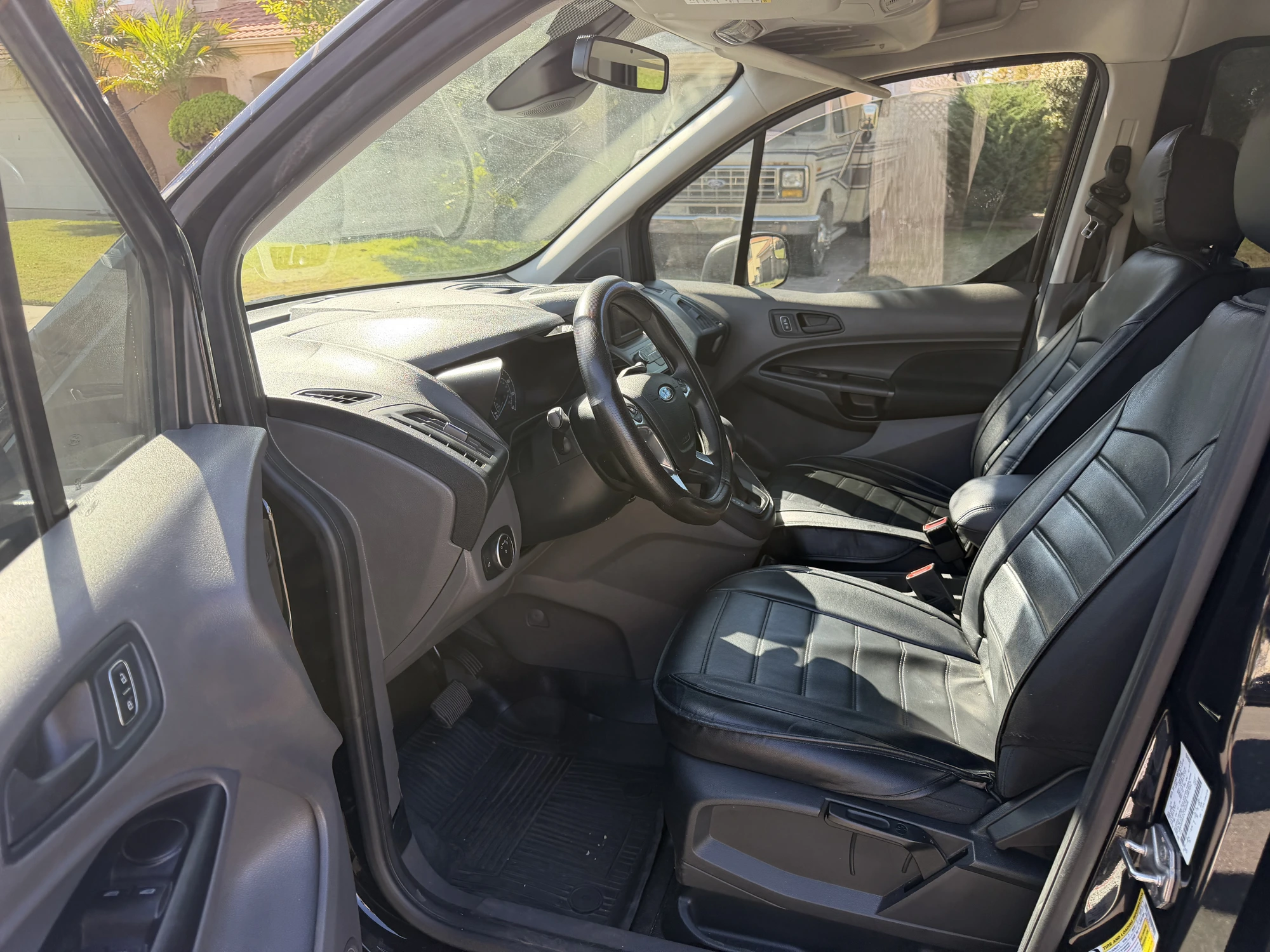 Ford Transit Connect XL LWB view 5