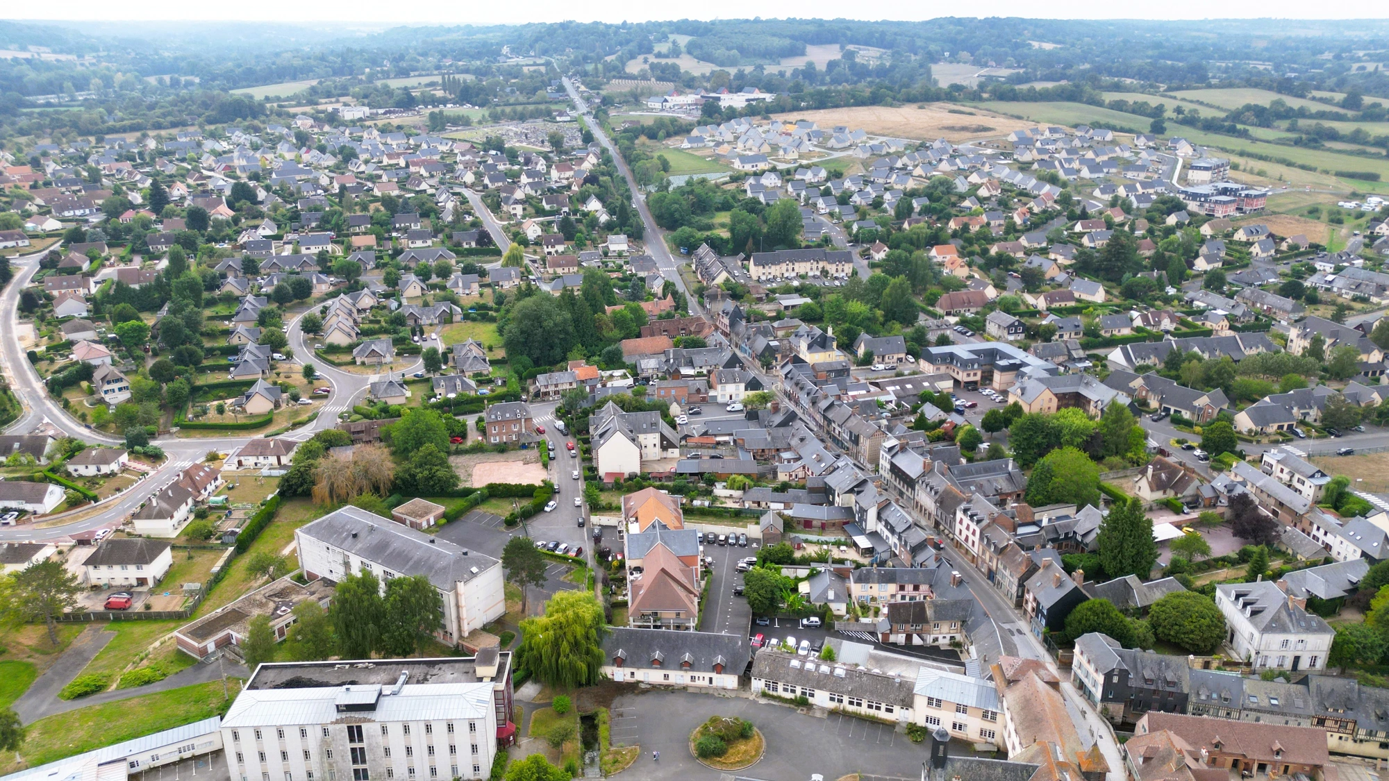 Les faubourgs au matin
