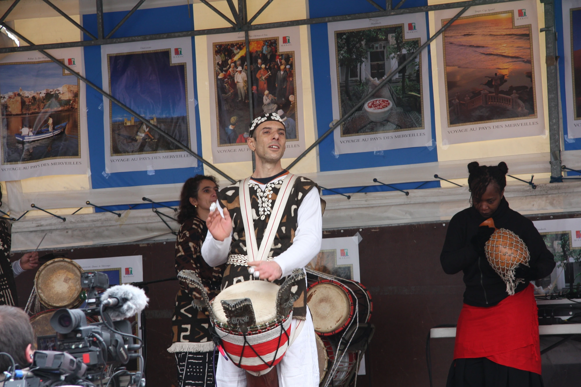 Les percussions du village départ