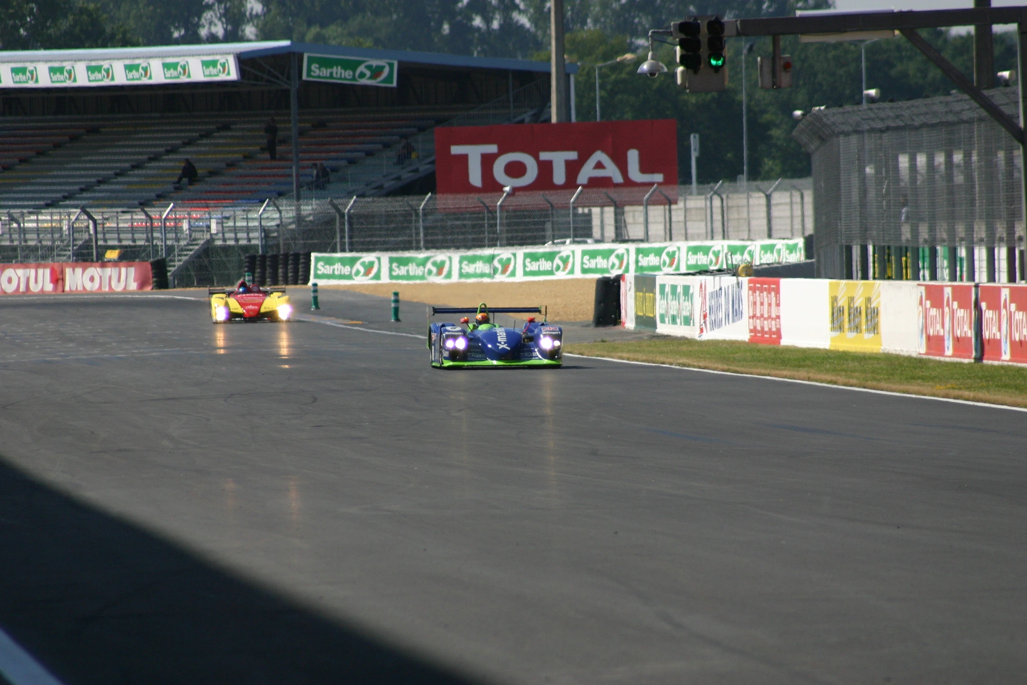 La Dallara n°8 mène sous Total