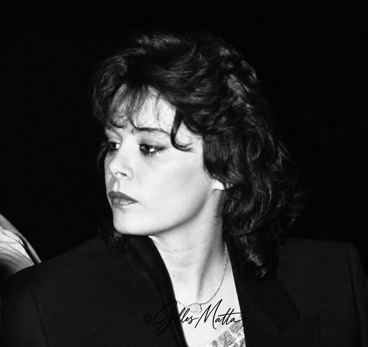 Jennifer Lanvin, de profil