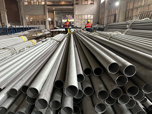Pipes & Tubes